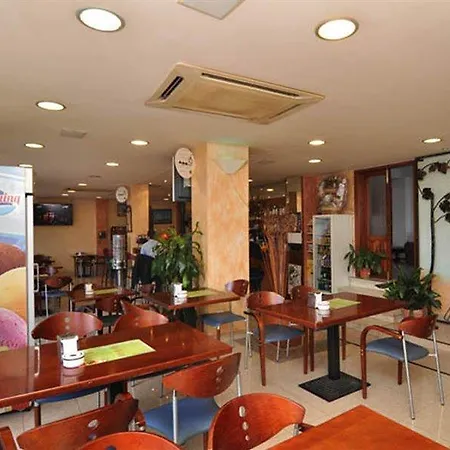 Y Santa Eulalia 2* Santa Eularia des Riu
